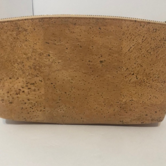LinaLuca Cork South African Makeup Bag OS - Picture 5 of 12